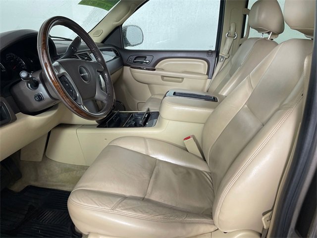 Used 2012 GMC Yukon XL Denali image 2