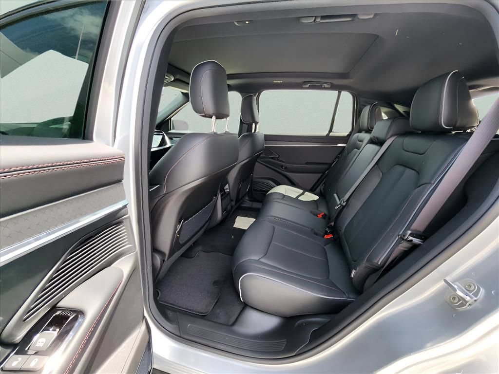 New 2025 Jeep Wagoneer S Limited AWD/4WD image 7