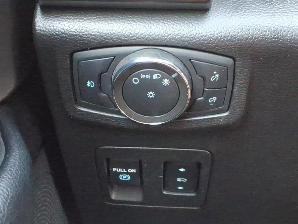 Used 2021 Ford Expedition Limited image 11