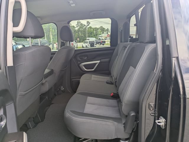 Used 2020 Nissan Titan SV RWD image 15