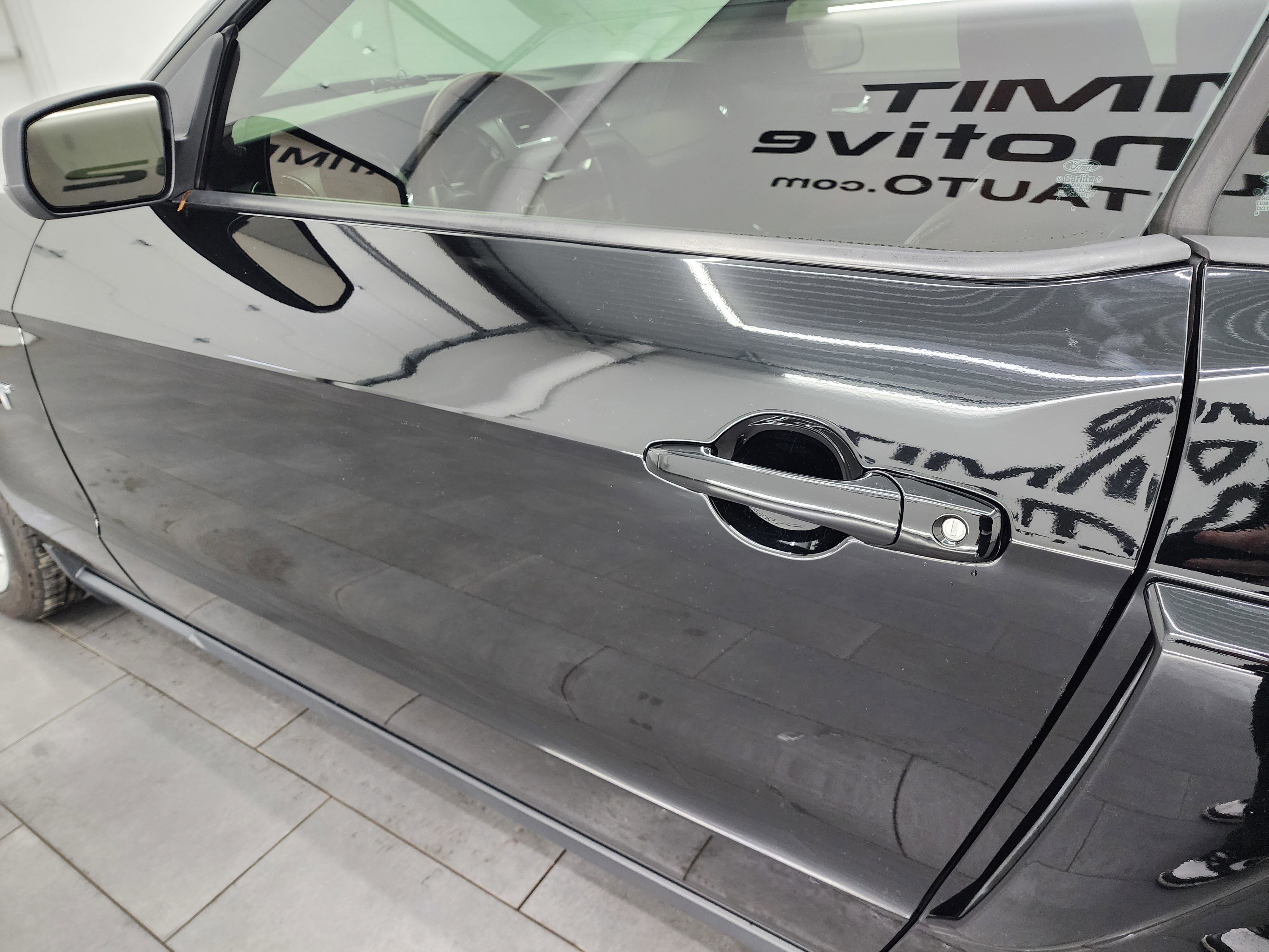 Used 2010 Ford Mustang GT Premium image 30