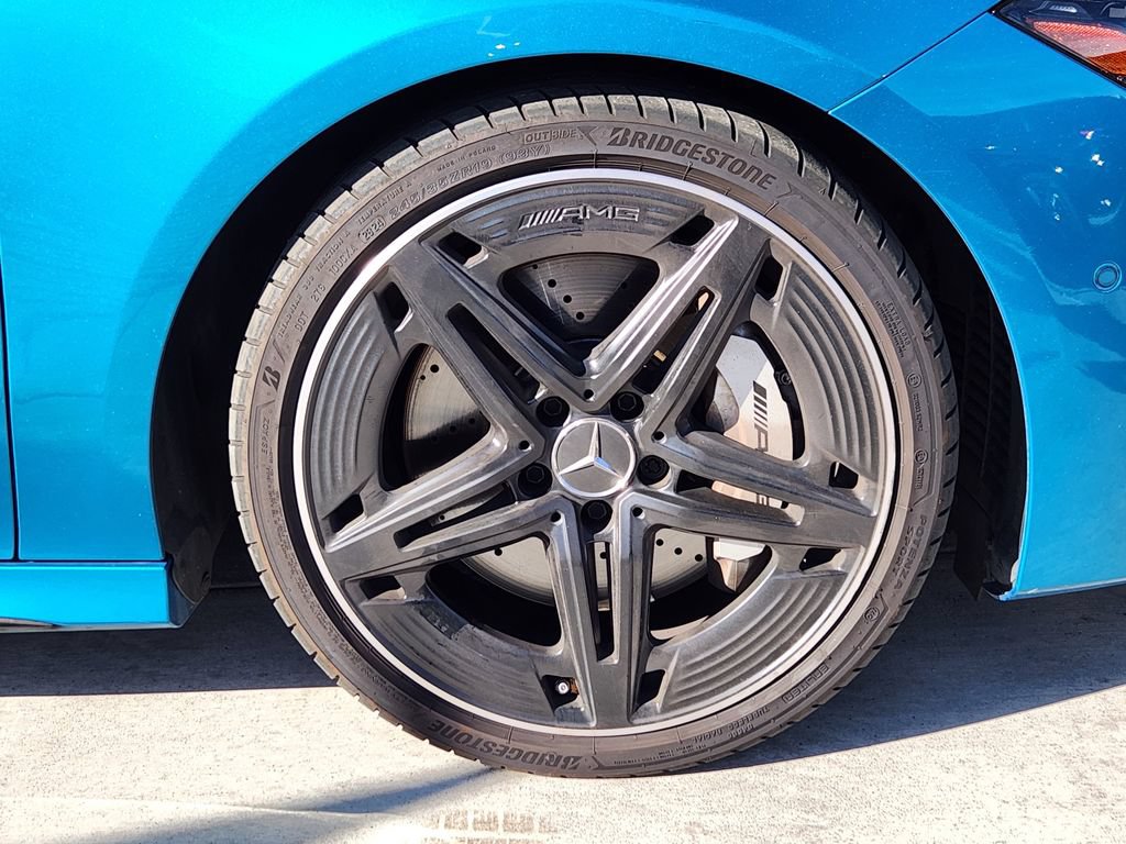 Used 2025 Mercedes-Benz CLA 35 AMG 4MATIC image 9