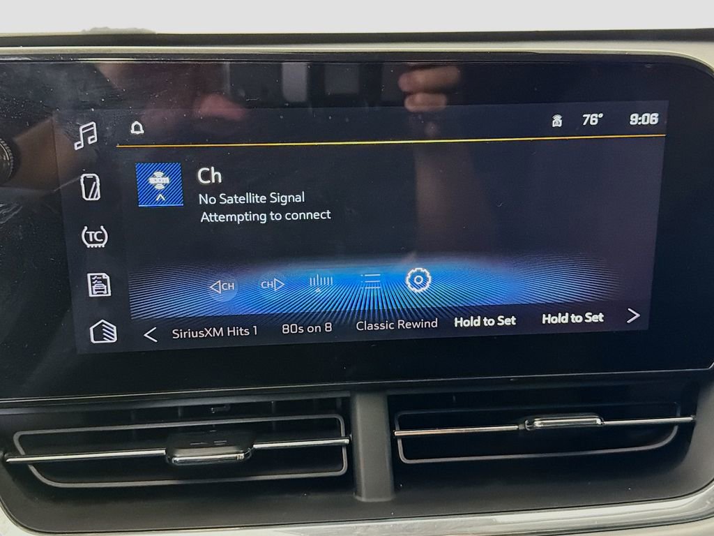 Used 2024 Chevrolet Trax LT w/ Driver Confidence Package image 13