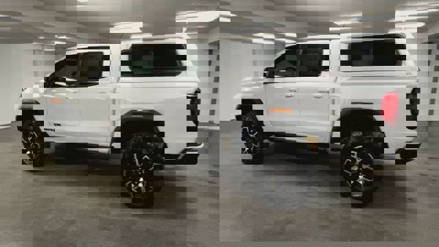 Certified 2024 GMC Canyon AT4X image 6