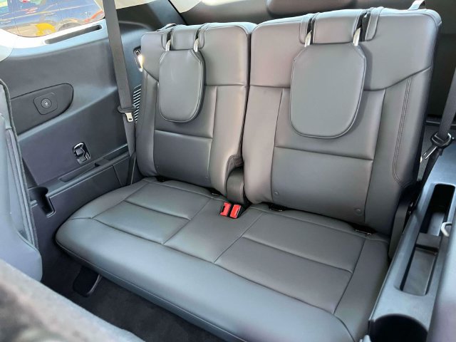 New 2026 Ford Explorer Active w/ Active Comfort Package RWD image 17