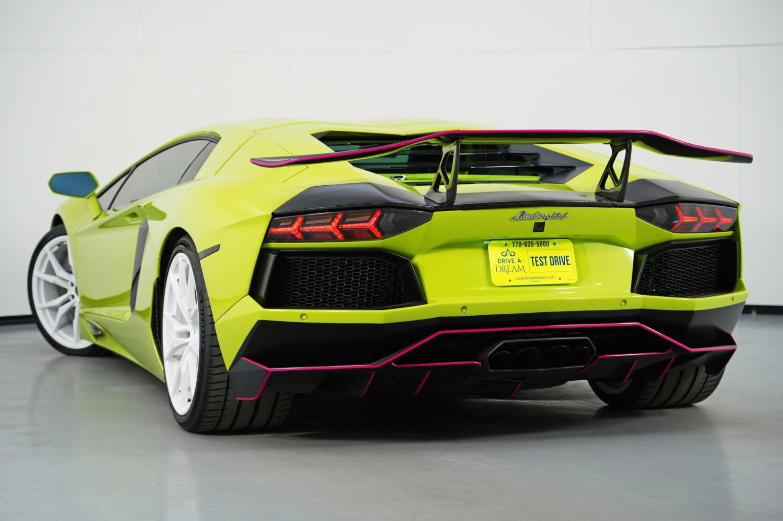 Used 2015 Lamborghini Aventador LP 700-4 image 9