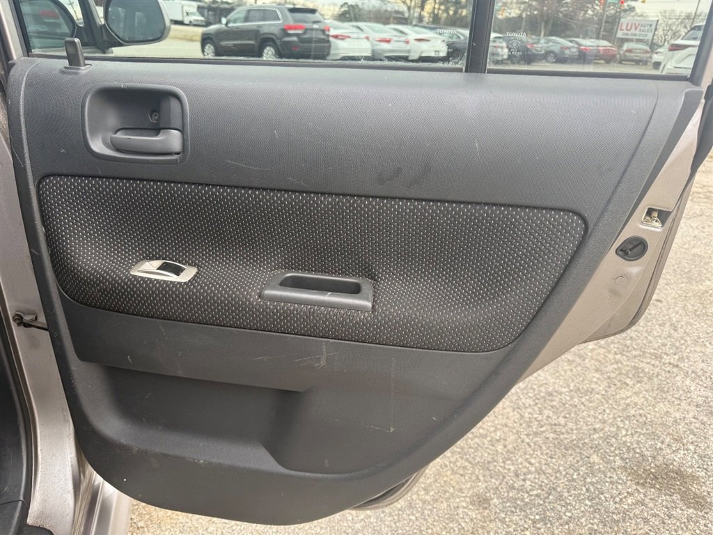 Used 2004 Scion xB image 27