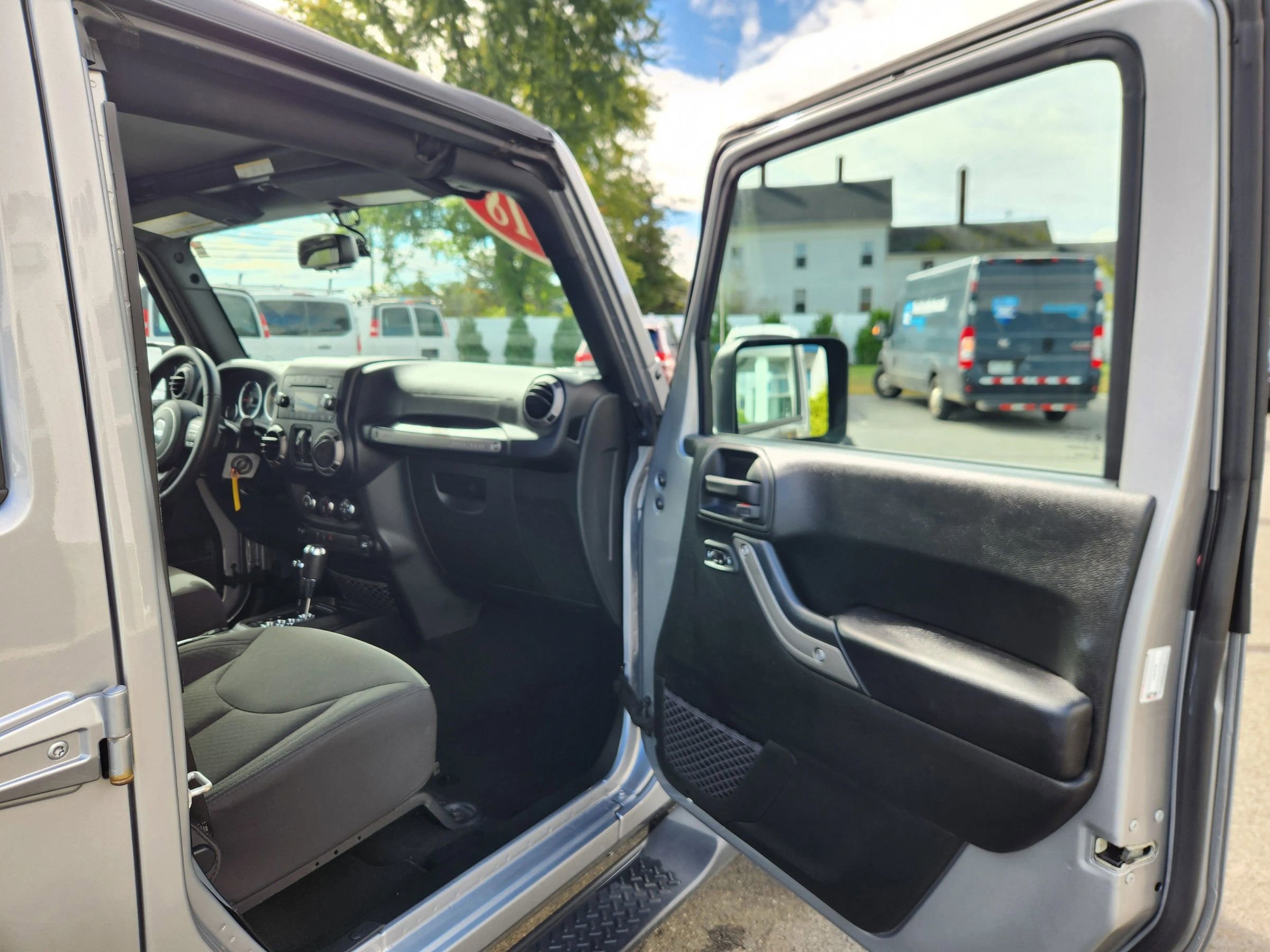 Used 2018 Jeep Wrangler Unlimited Sport S AWD/4WD image 33