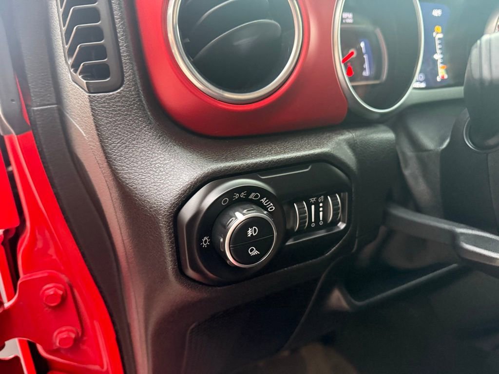 Used 2020 Jeep Gladiator Rubicon image 12