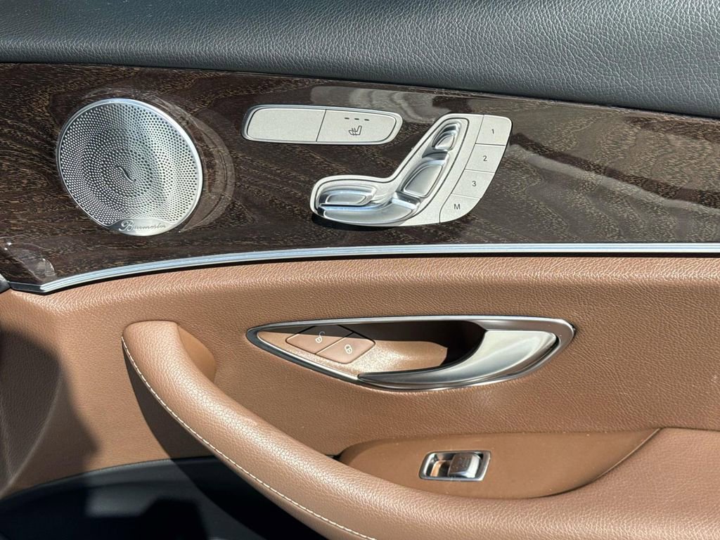 Used 2019 Mercedes-Benz E 300 image 19