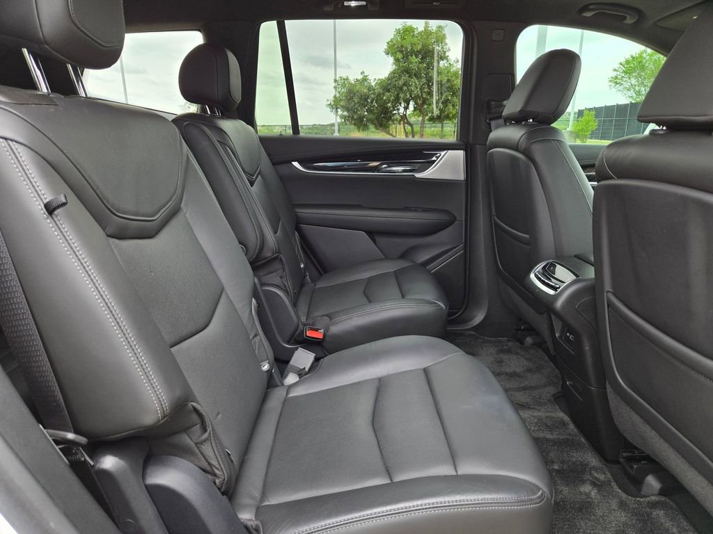 Used 2020 Cadillac XT6 Premium Luxury image 31