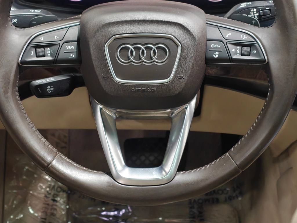 Used 2017 Audi Q7 3.0T Prestige AWD/4WD image 6