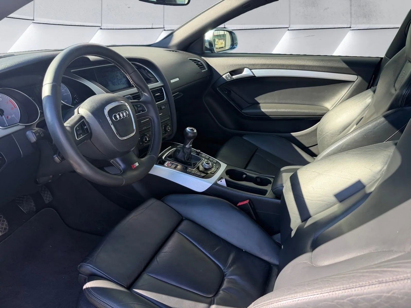 Used 2010 Audi S5 Premium Plus image 9