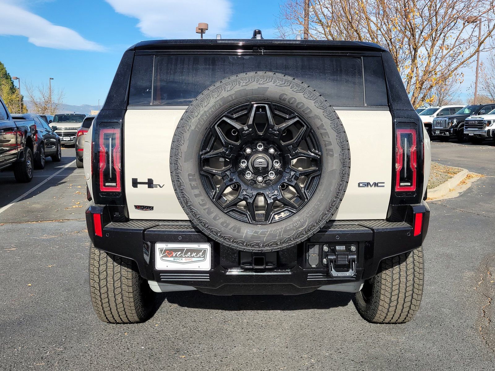 New 2026 GMC Hummer EV SUV w/ LPO, Dark Essentials Package image 10