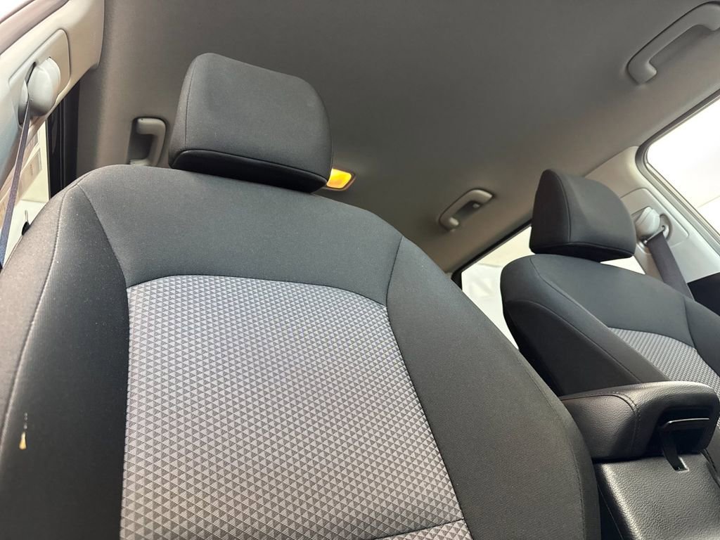 Used 2024 Kia Soul LX w/ Option Group 015 image 16