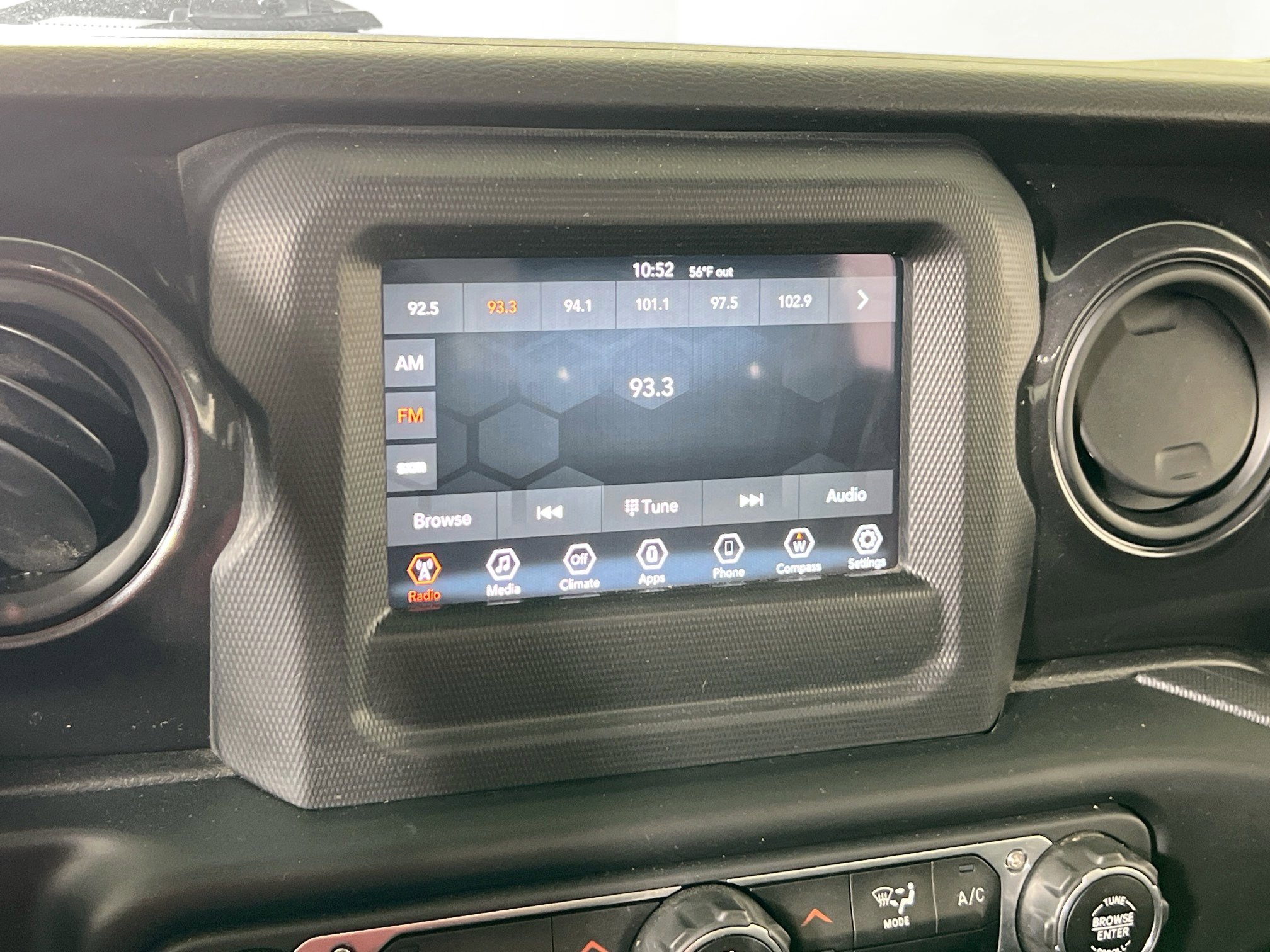 Used 2022 Jeep Gladiator Sport AWD/4WD image 14