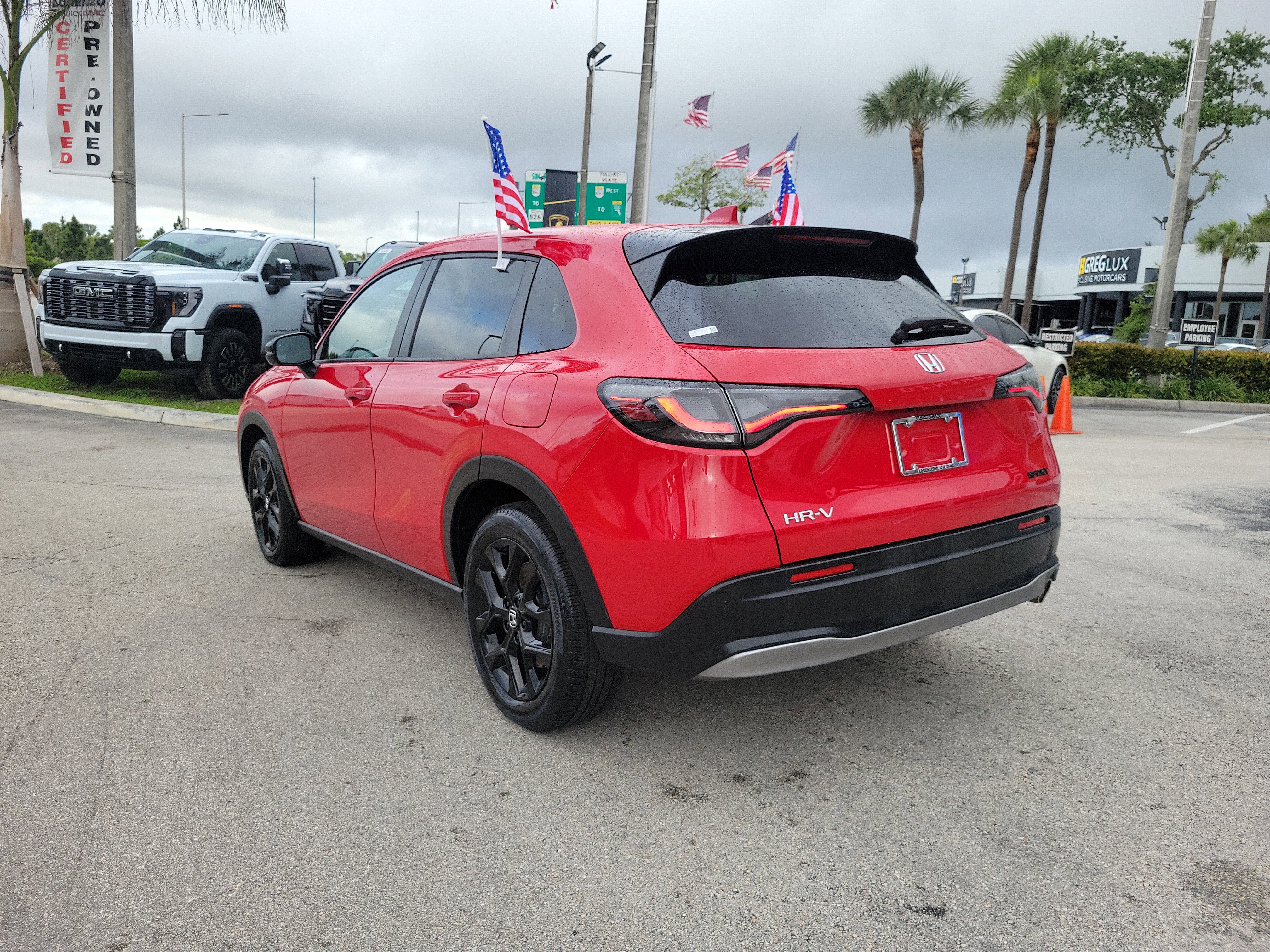 Used 2023 Honda HR-V Sport image 7