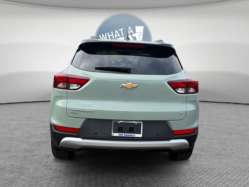 Used 2026 Chevrolet TrailBlazer LT w/ Convenience Package AWD/4WD image 5