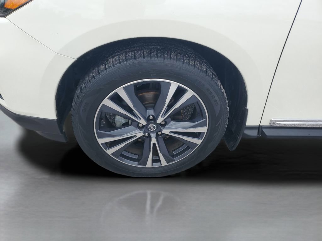 Used 2019 Nissan Pathfinder Platinum FWD image 27