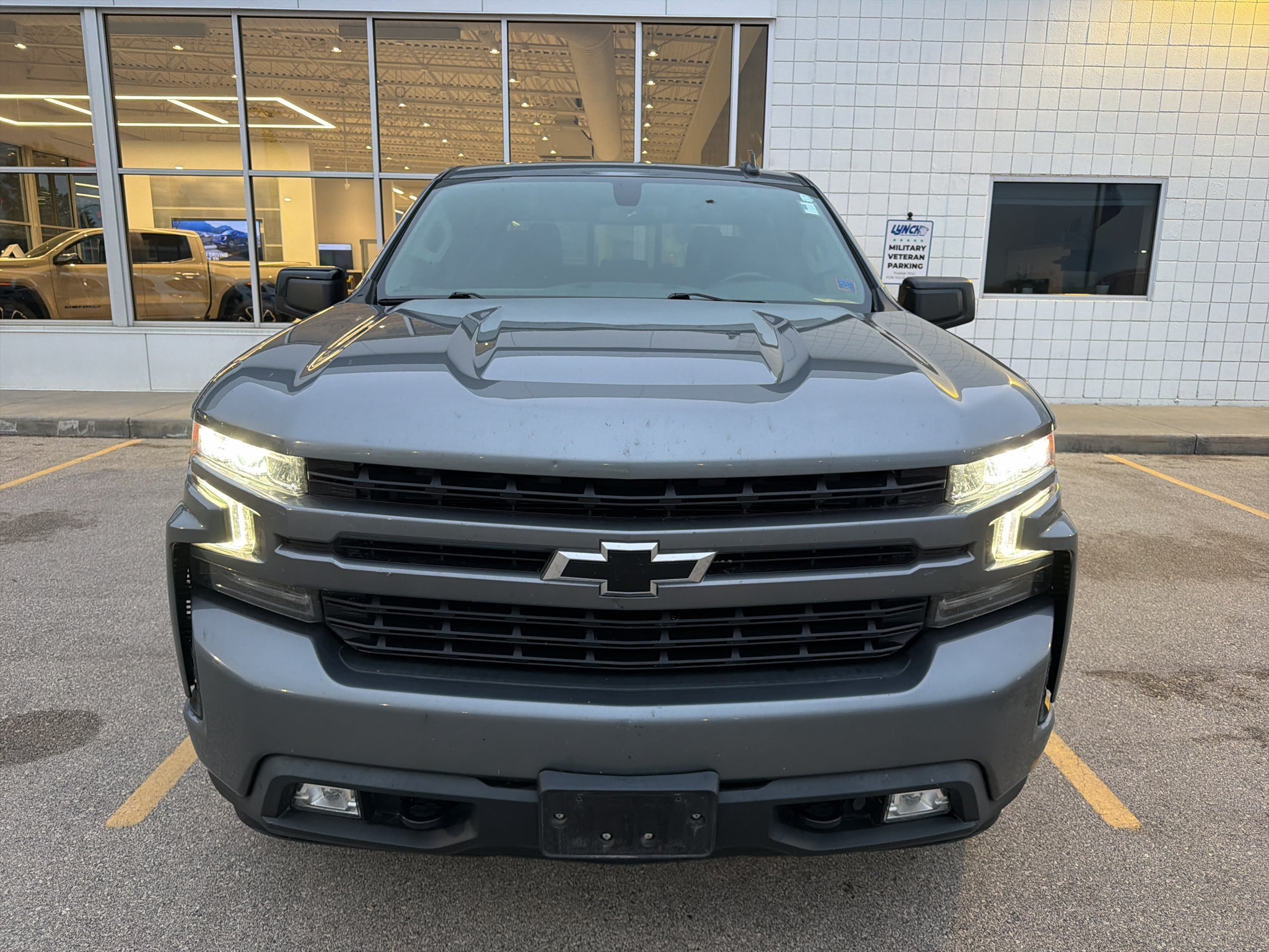 Used 2020 Chevrolet Silverado 1500 RST w/ True North Edition AWD/4WD image 3