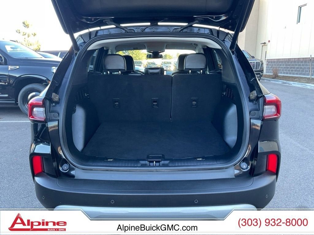 Used 2023 Ford Escape Platinum w/ Premium Technology Package image 20