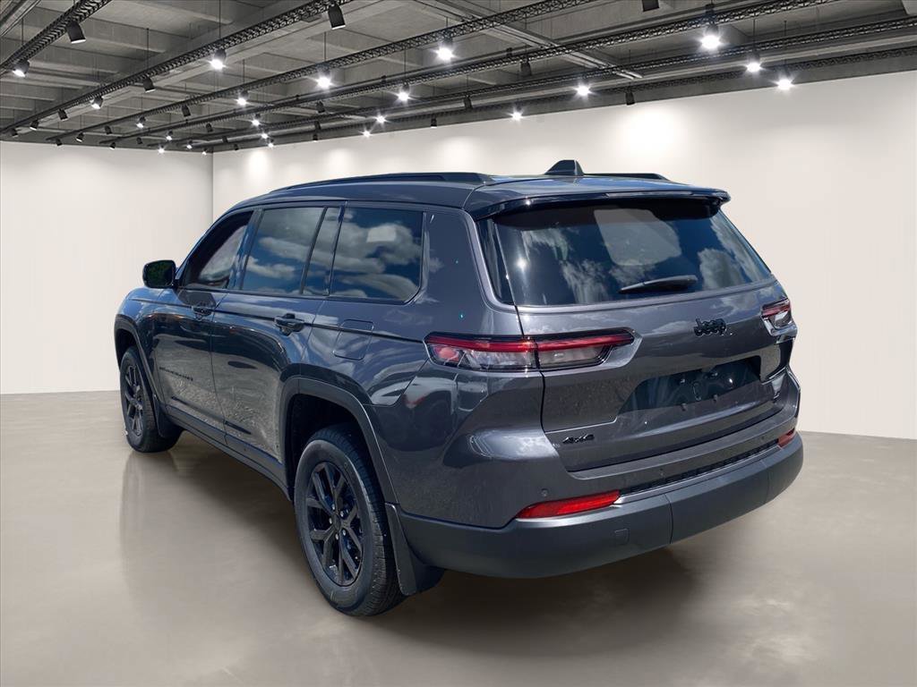 New 2026 Jeep Grand Cherokee L 4WD image 3