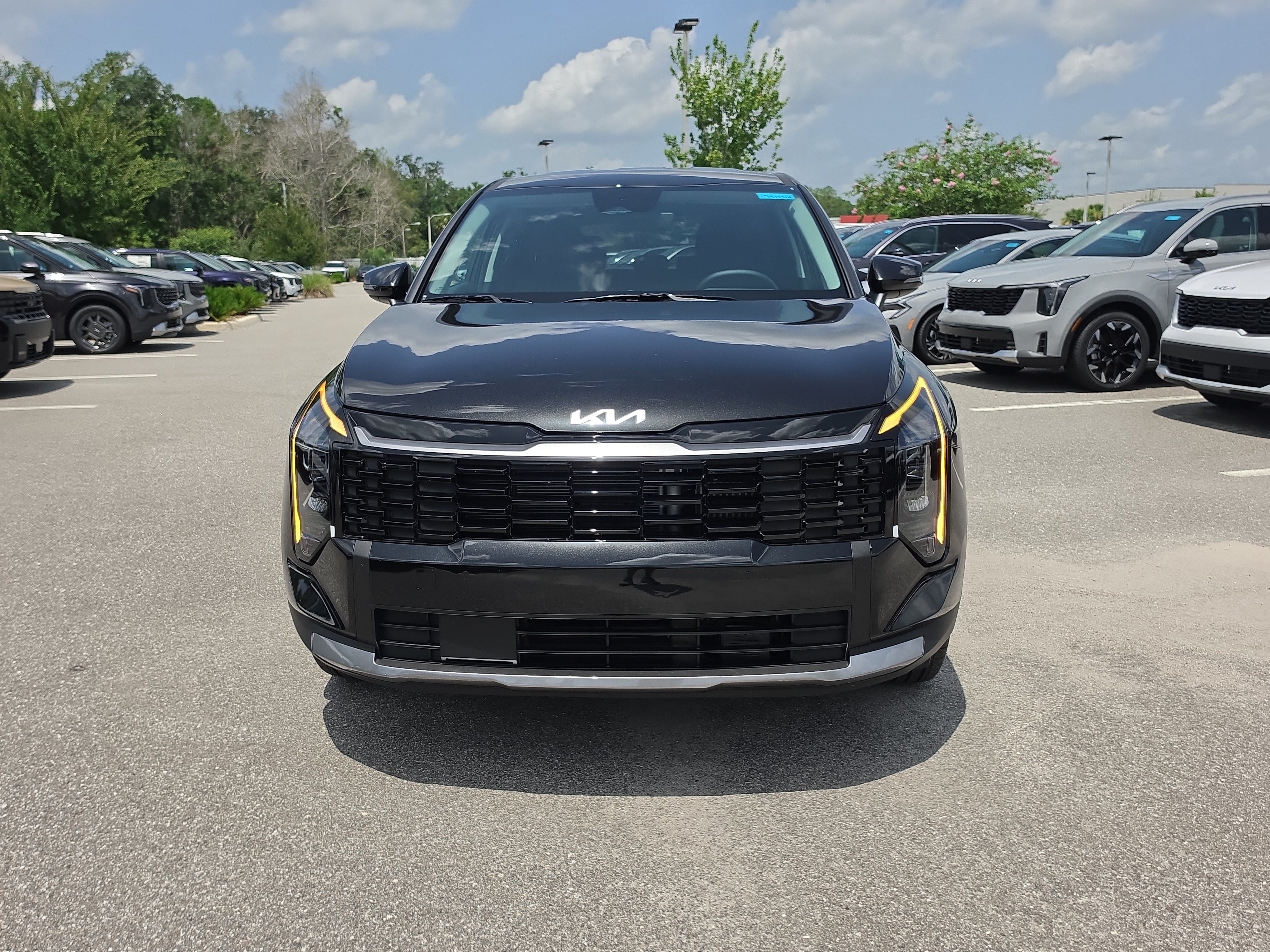 New 2027 Kia Sportage LX FWD image 3