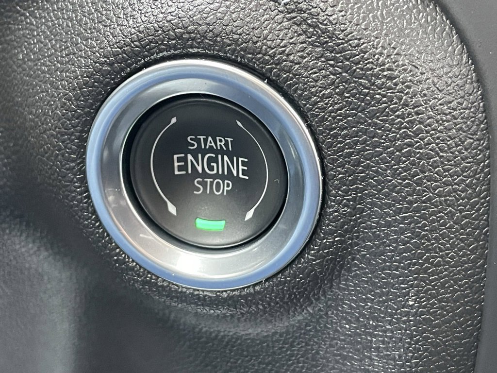 Certified 2025 Chevrolet Silverado 1500 W/T w/ WT Value Package image 29