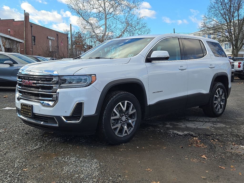 Used 2023 GMC Acadia SLE image 4