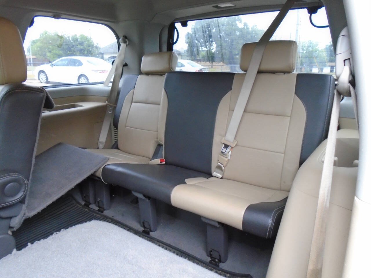 Used 2015 Nissan Armada Platinum w/ Platinum Reserve Package AWD/4WD image 9
