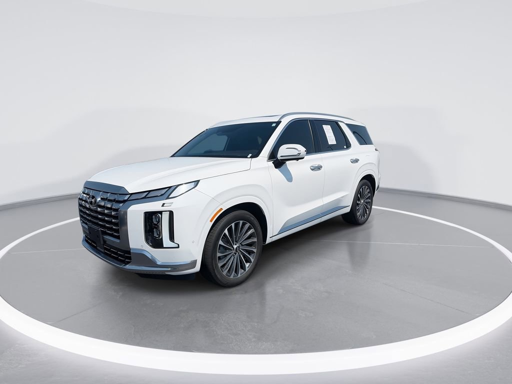 Used 2023 Hyundai Palisade Calligraphy image 4