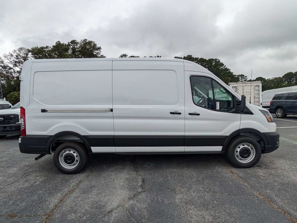 New 2027 Ford Transit 250 148 Medium Roof w/ Load Area Protection Package RWD image 3
