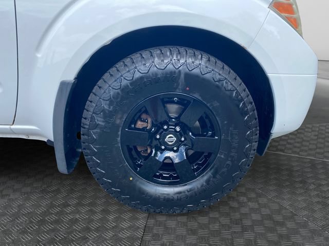 Used 2012 Nissan Frontier PRO-4X w/ Pro-4x Luxury Pkg AWD/4WD image 35