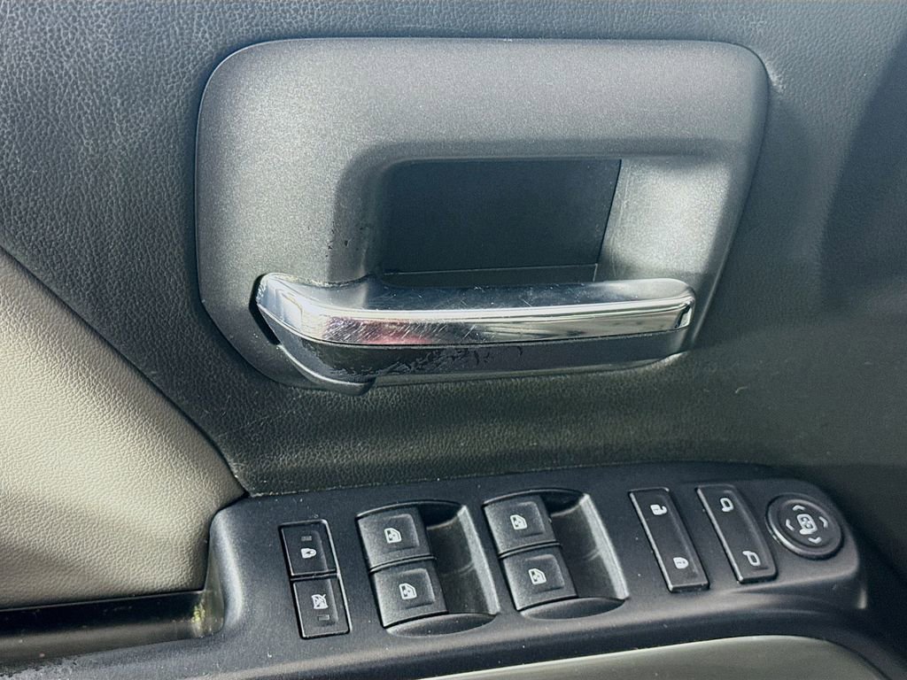 Used 2017 Chevrolet Silverado 1500 LT w/ All Star Edition image 19