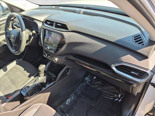 Used 2022 Chevrolet TrailBlazer LT w/ Convenience Package FWD image 20