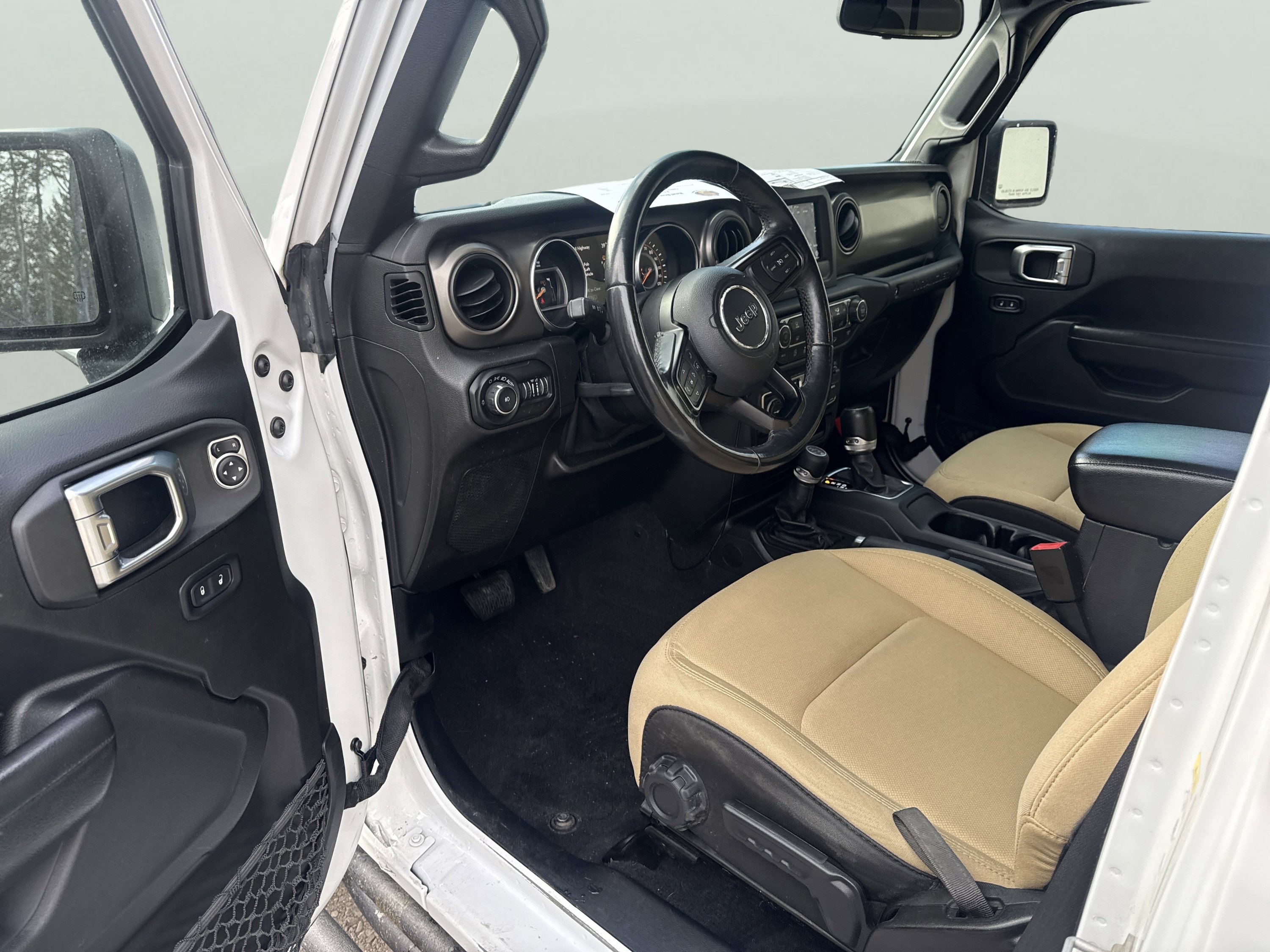 Used 2019 Jeep Wrangler Unlimited Sport S AWD/4WD image 16