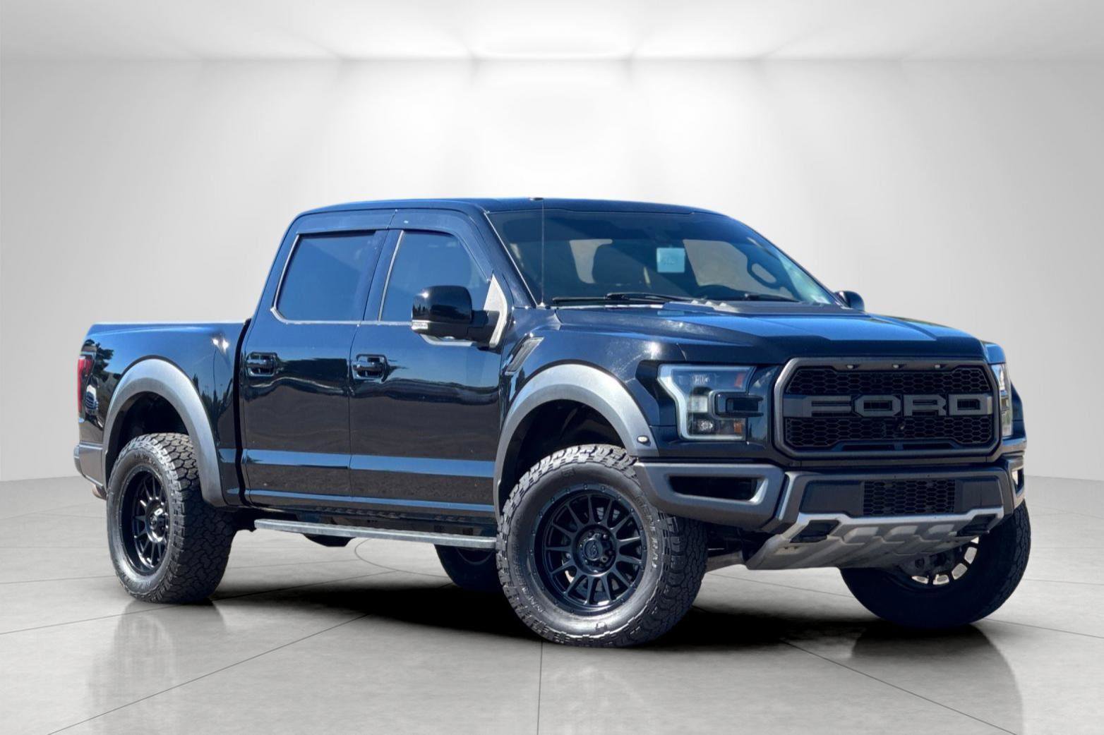 Used 2017 Ford F150 Raptor w/ Equipment Group 802A Luxury
