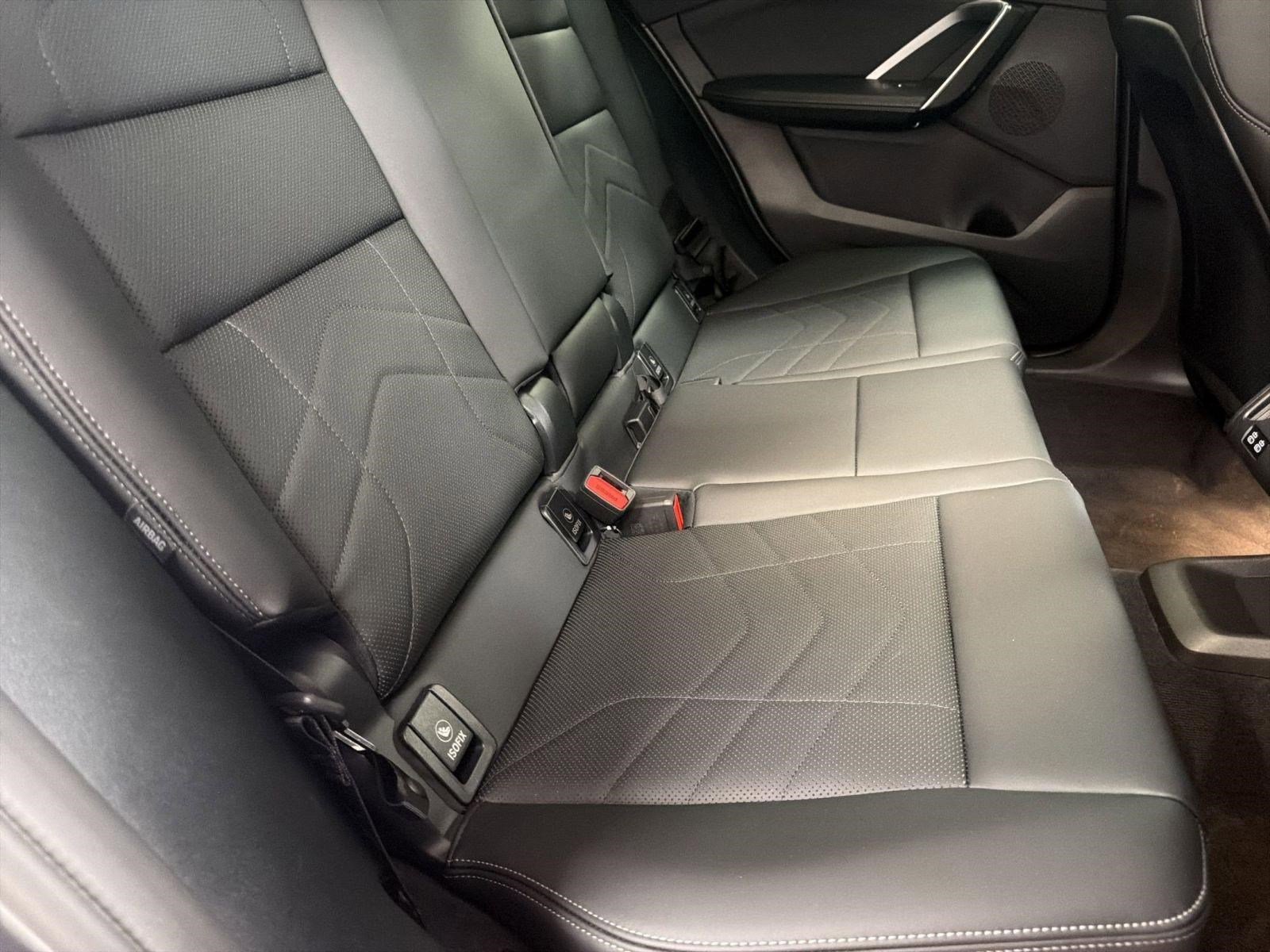 Certified 2025 BMW X2 xDrive28i w/ Technology Package image 26