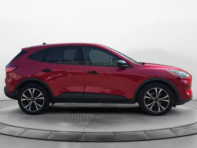 Used 2021 Ford Escape SE w/ SE Sport Appearance Package FWD image 6