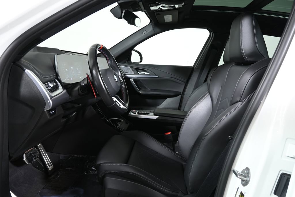 Certified 2024 BMW X1 M35i w/ Premium Package image 3