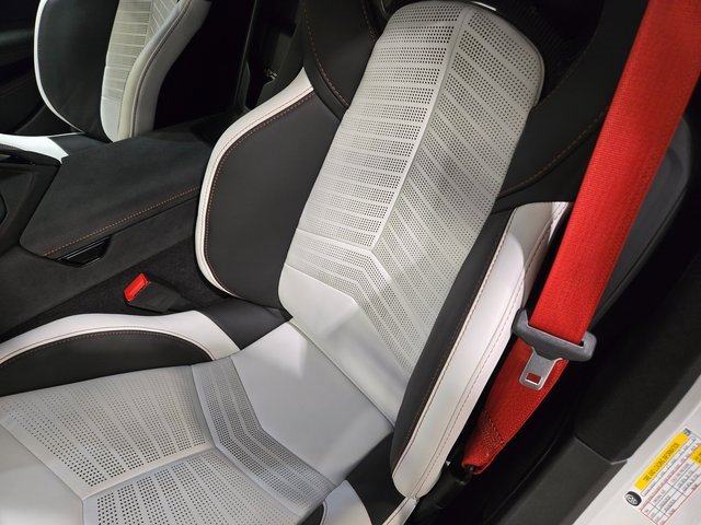 Used 2023 Chevrolet Corvette Stingray Premium Cpe w/ Z51 Performance Package image 29