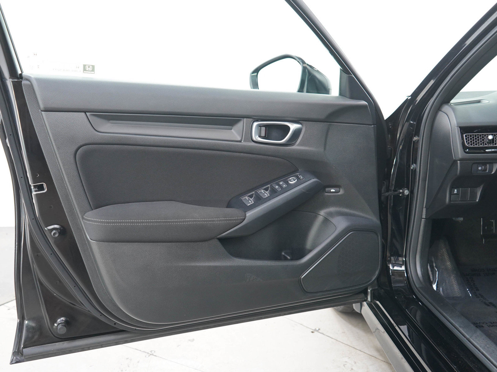 Used 2025 Honda Civic Sport image 17