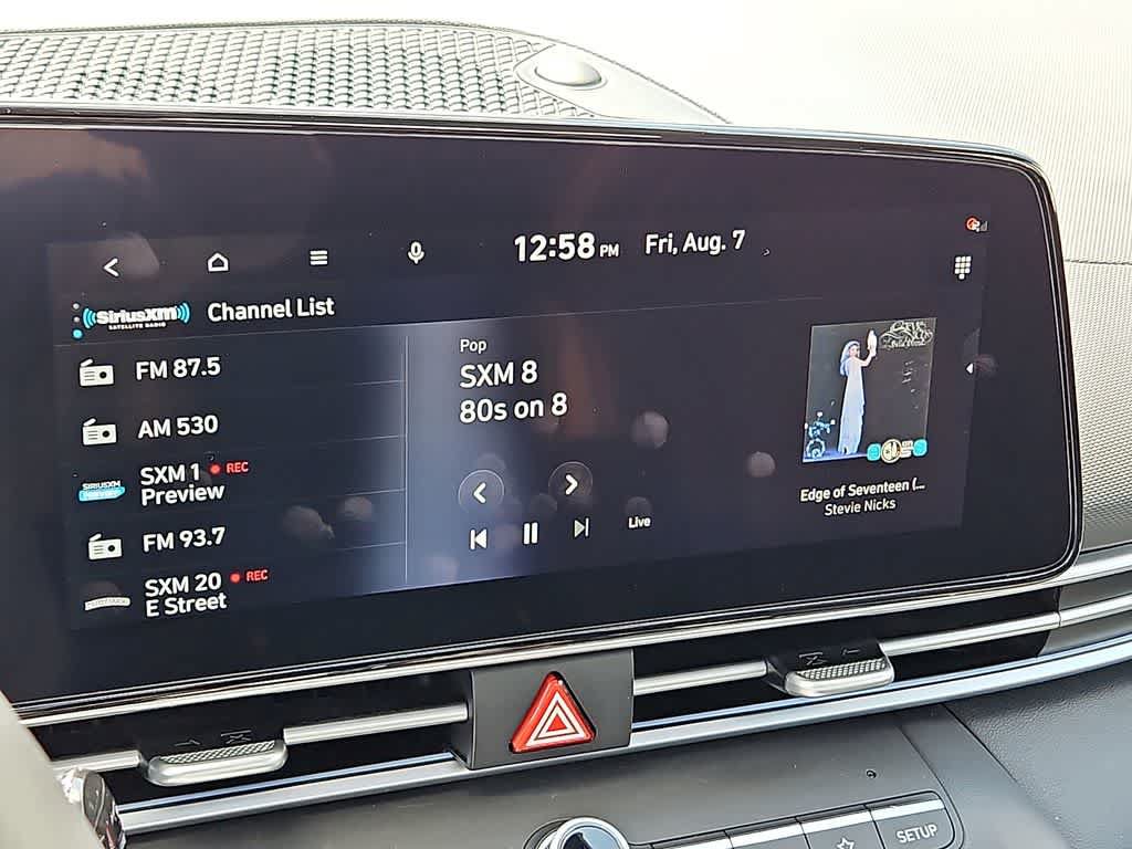 Used 2025 Hyundai Elantra Limited FWD image 17