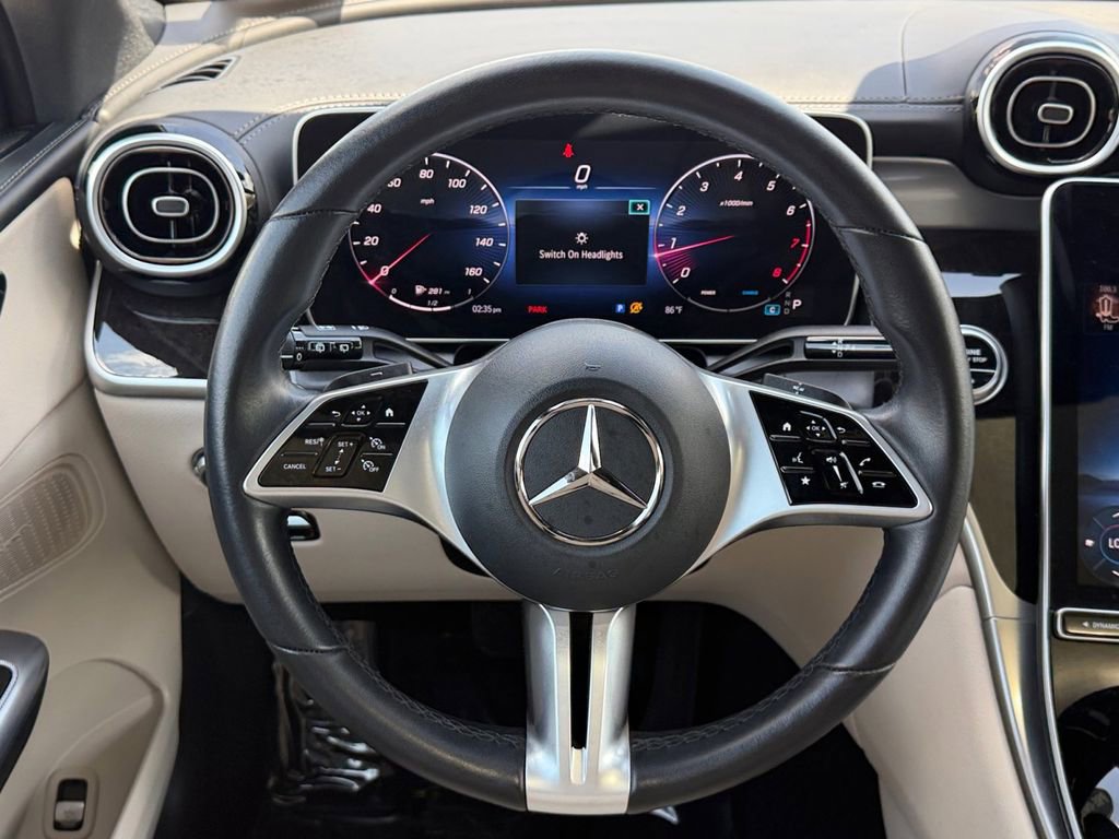 Used 2024 Mercedes-Benz GLC 300 4MATIC image 15