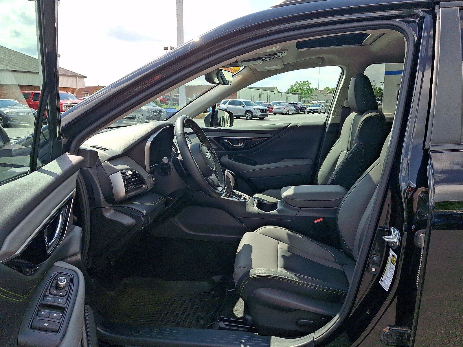 Used 2024 Subaru Outback Onyx Edition AWD/4WD image 13