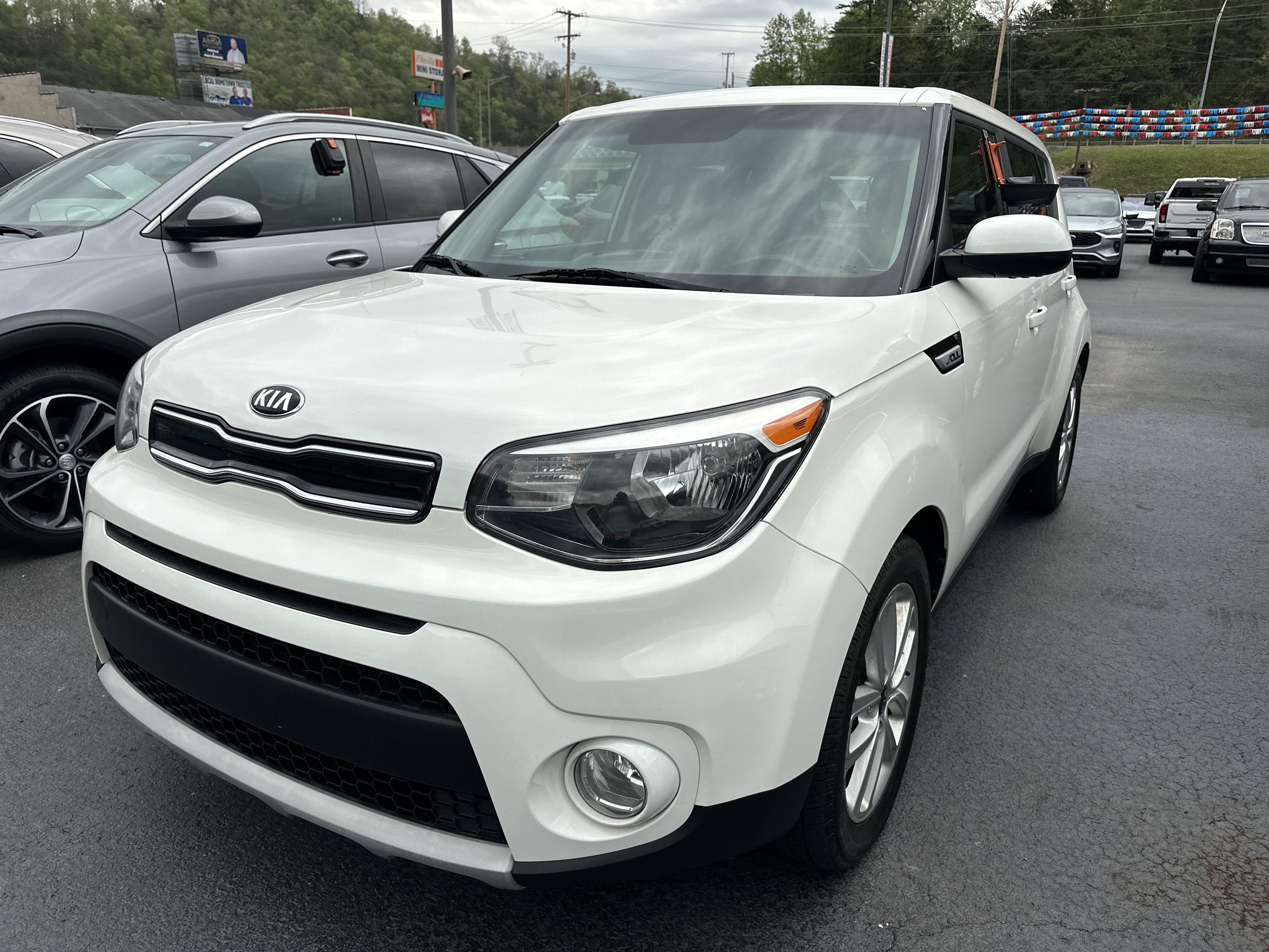 Used 2019 Kia Soul + FWD image 8
