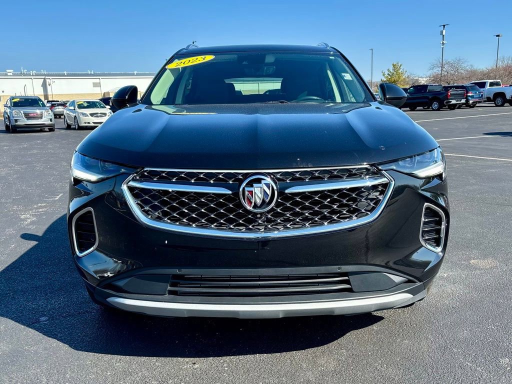 Used 2023 Buick Envision Avenir image 10