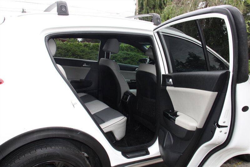 Used 2019 Kia Sportage EX w/ EX Sport Appearance Package AWD/4WD image 6