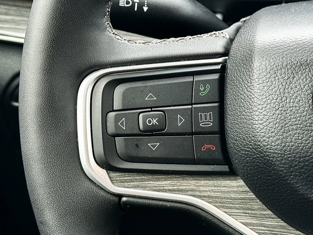 Used 2024 Jeep Wagoneer L Series III w/ Flexible Seating Group image 16