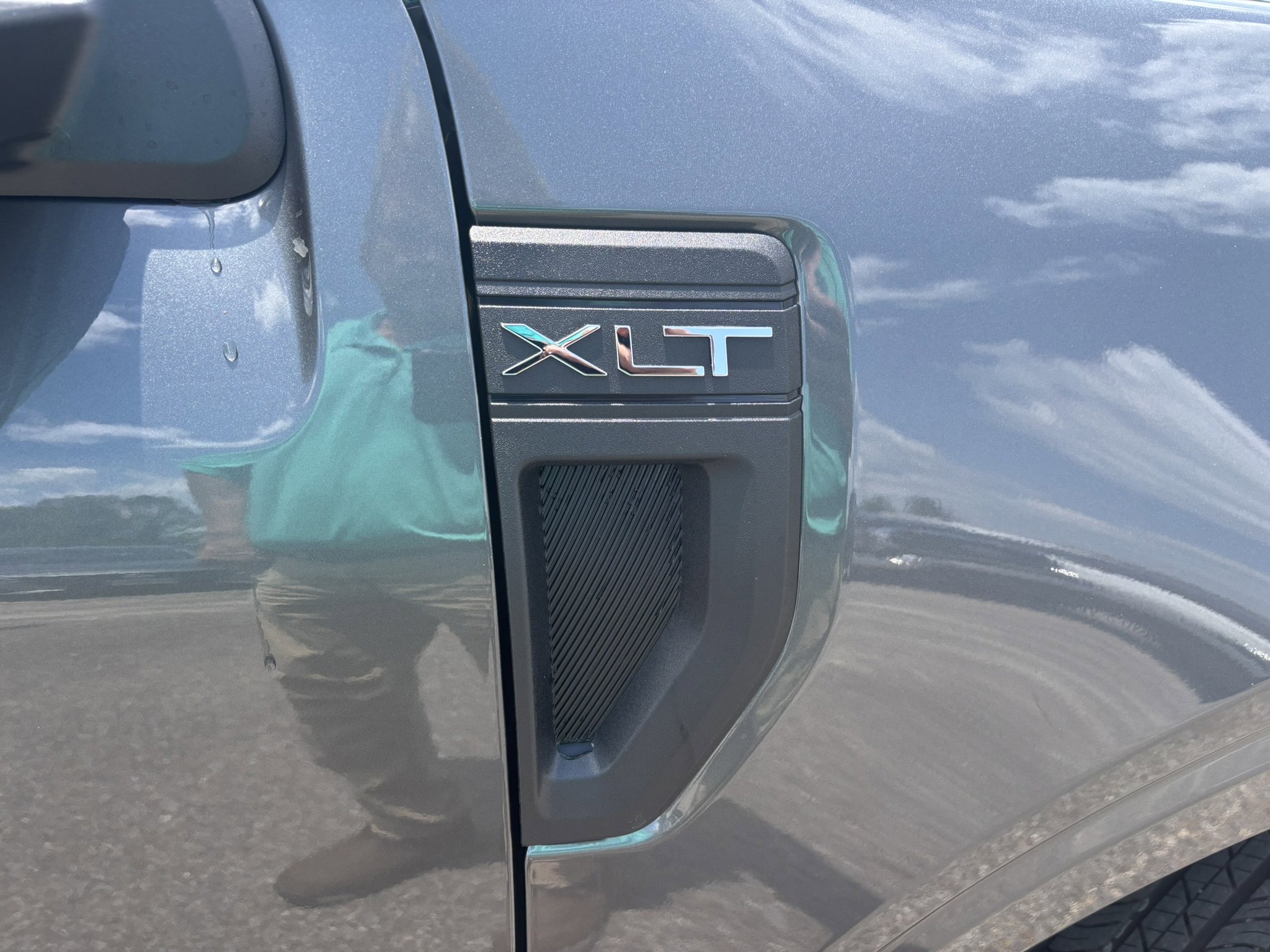 New 2025 Ford Maverick XLT image 4